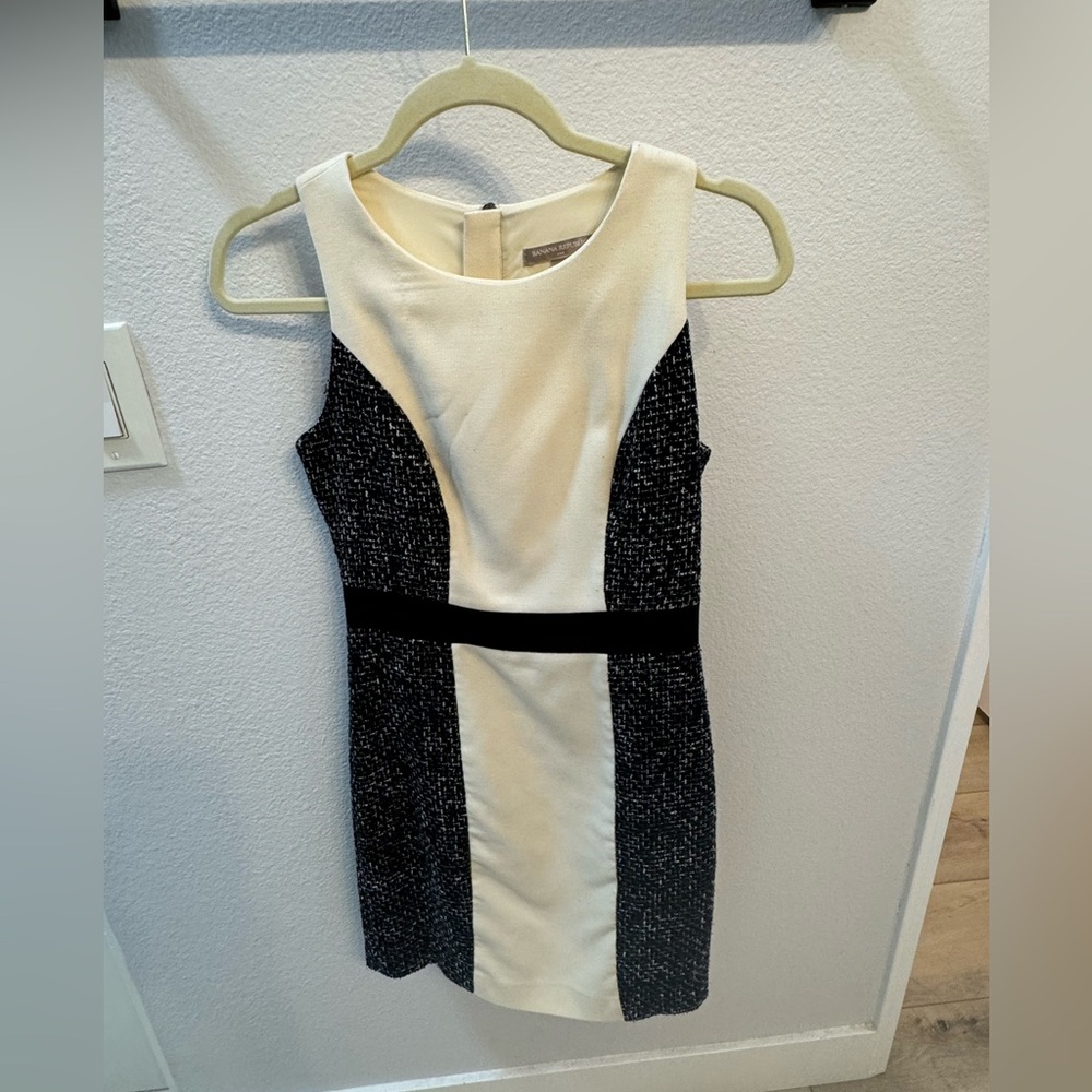 Banana Republic sheath dress with tweed detailing